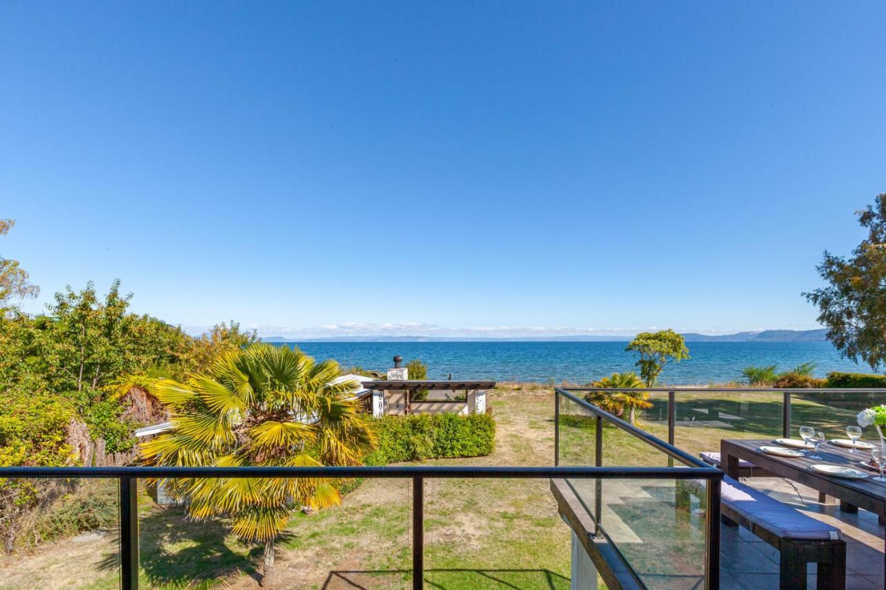Lakefront Villa - Waitahanui Holiday Home Exterior photo
